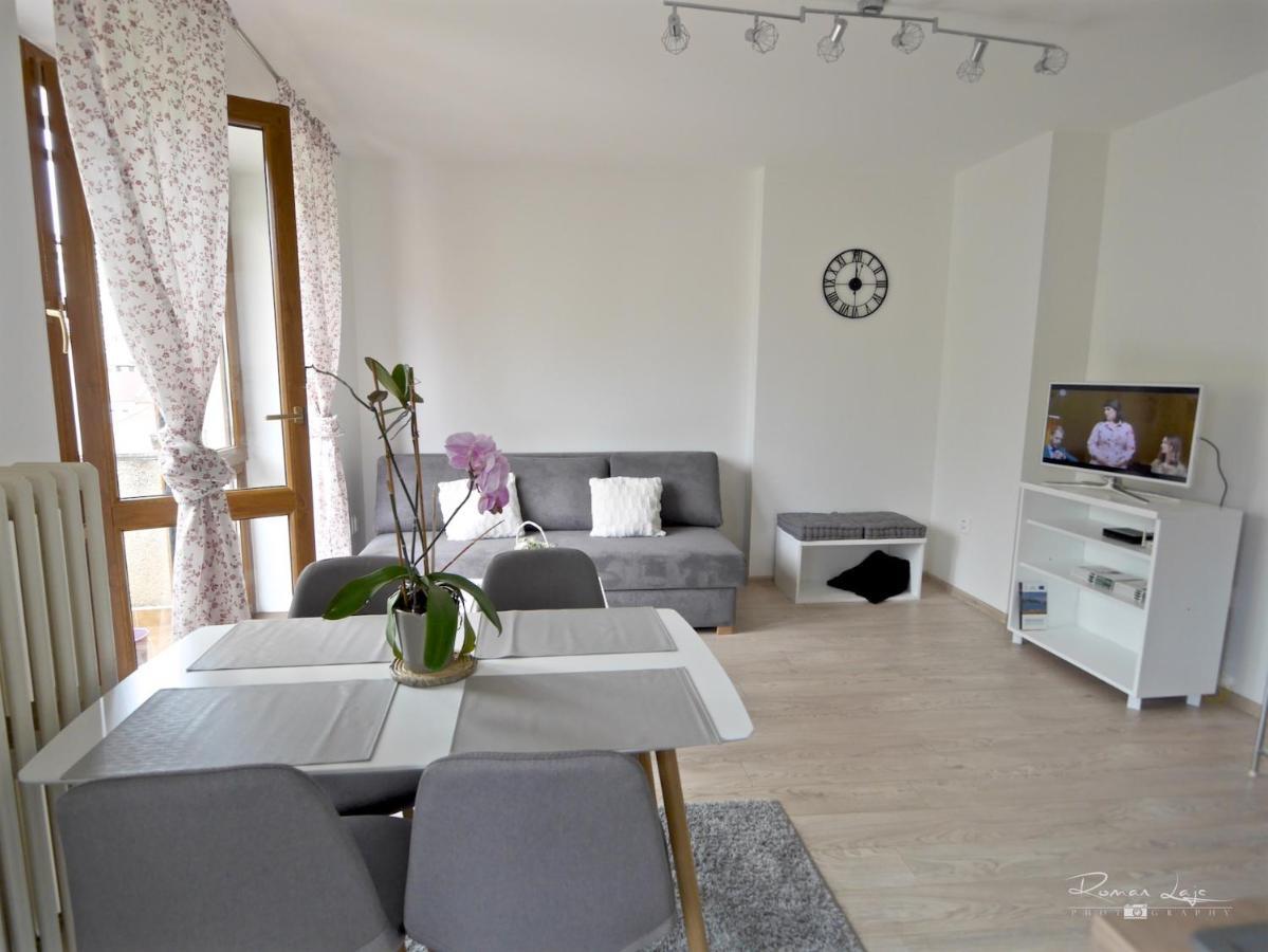 Emily Apartment Kosice Luaran gambar